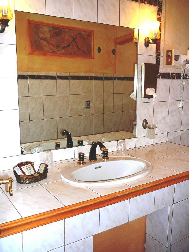Hotel Du Fiacre كارْبُنْترا المظهر الخارجي الصورة