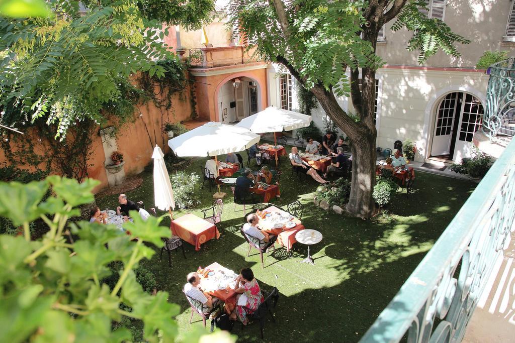 Hotel Du Fiacre كارْبُنْترا المظهر الخارجي الصورة
