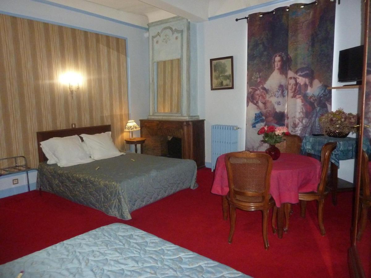 Hotel Du Fiacre كارْبُنْترا المظهر الخارجي الصورة
