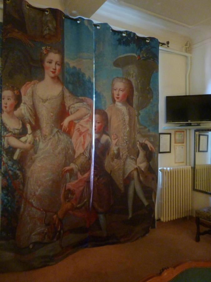 Hotel Du Fiacre كارْبُنْترا الغرفة الصورة