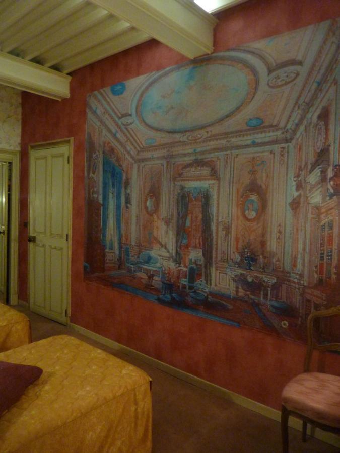 Hotel Du Fiacre كارْبُنْترا الغرفة الصورة